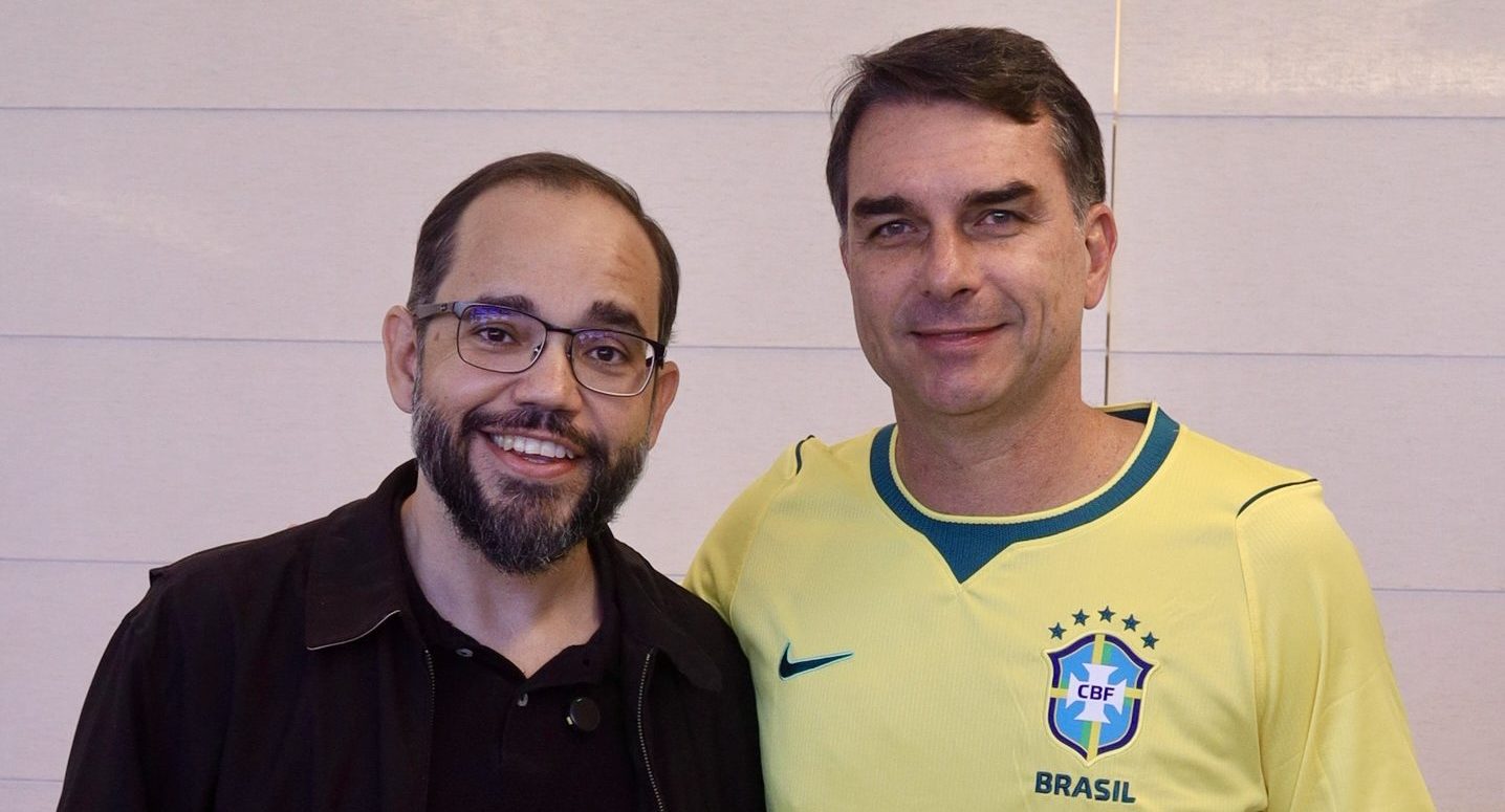 Fábio Sousa reúne pastores em café da manhã com Flávio Bolsonaro antes de evento do PL em Goiânia